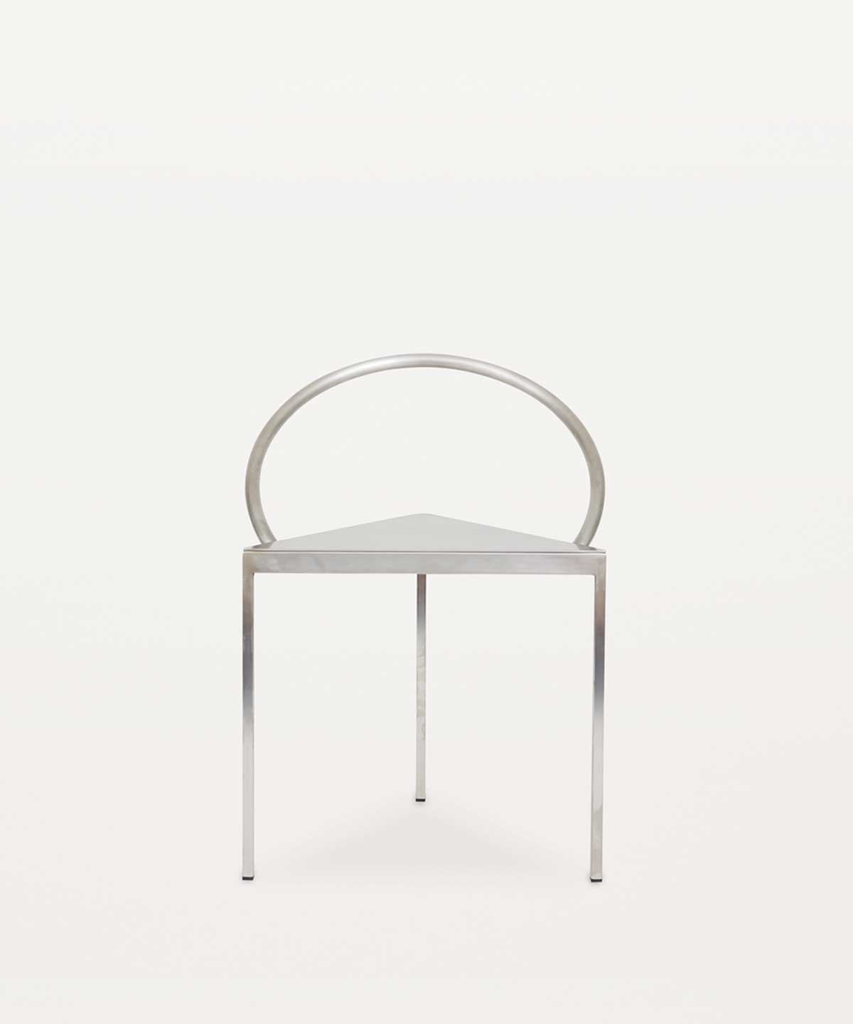 FRAMA Triangolo Chair | Black フラマ 椅子 家具