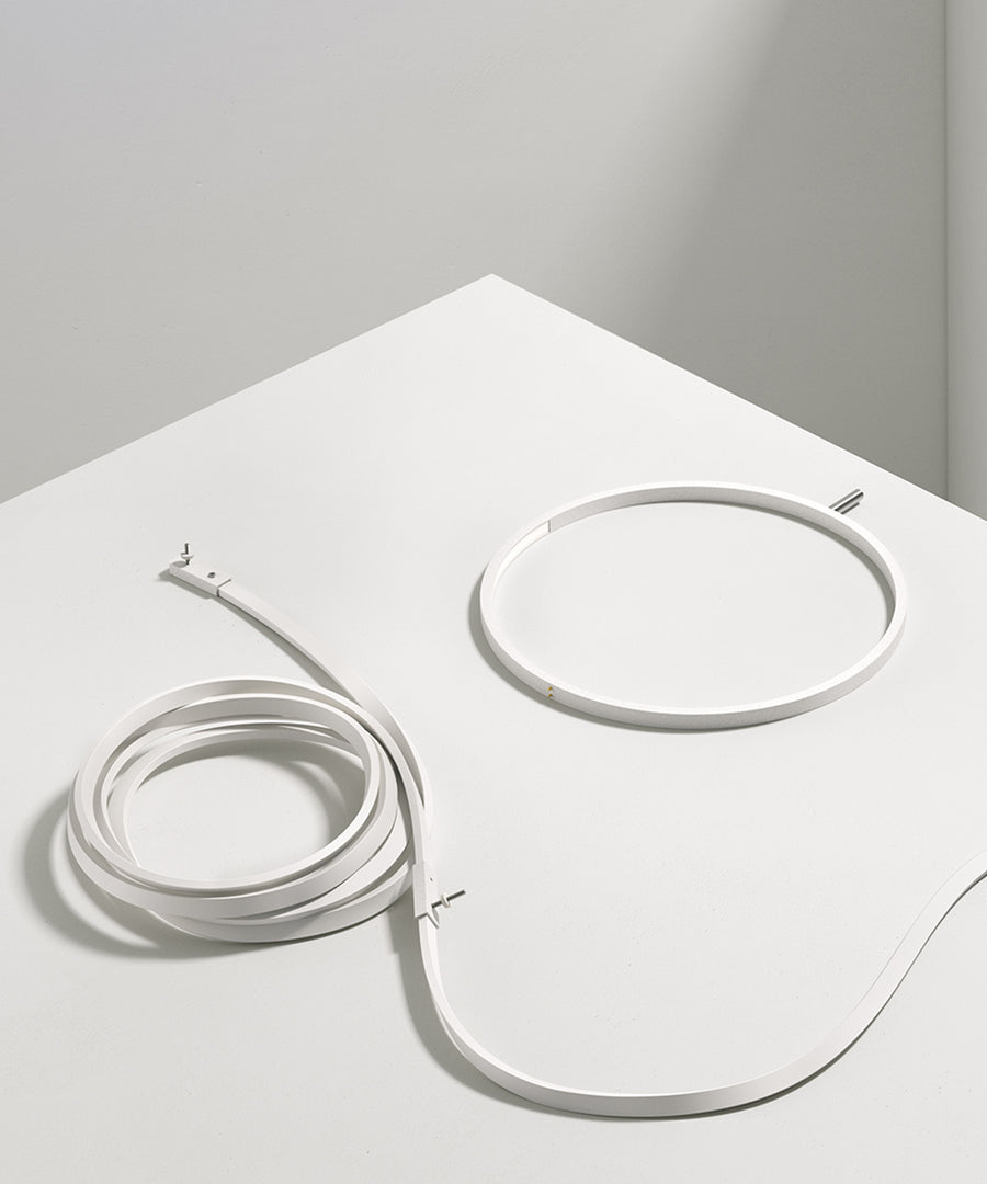 Wirering Wall Lamp