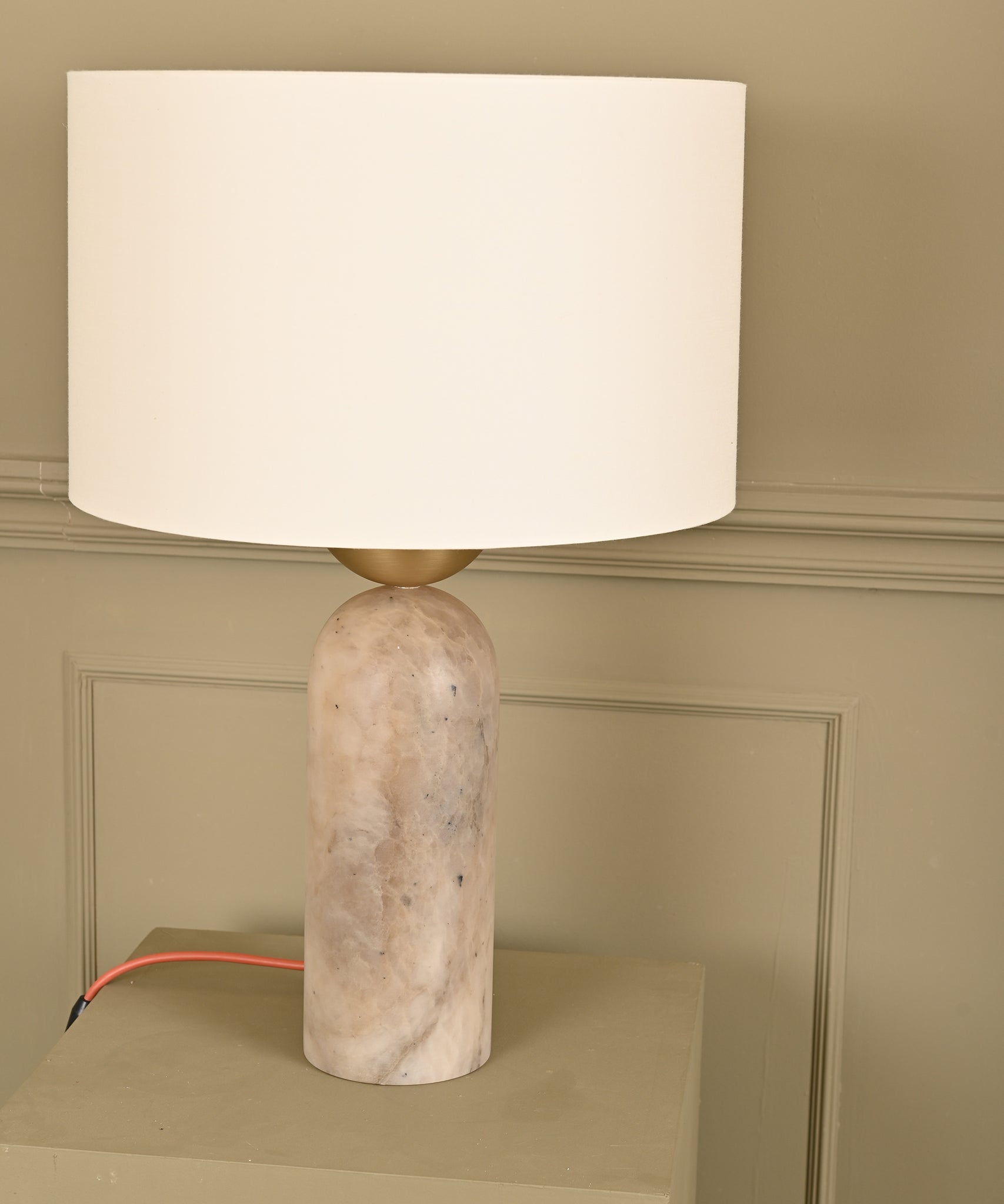 Peona Table Lamp