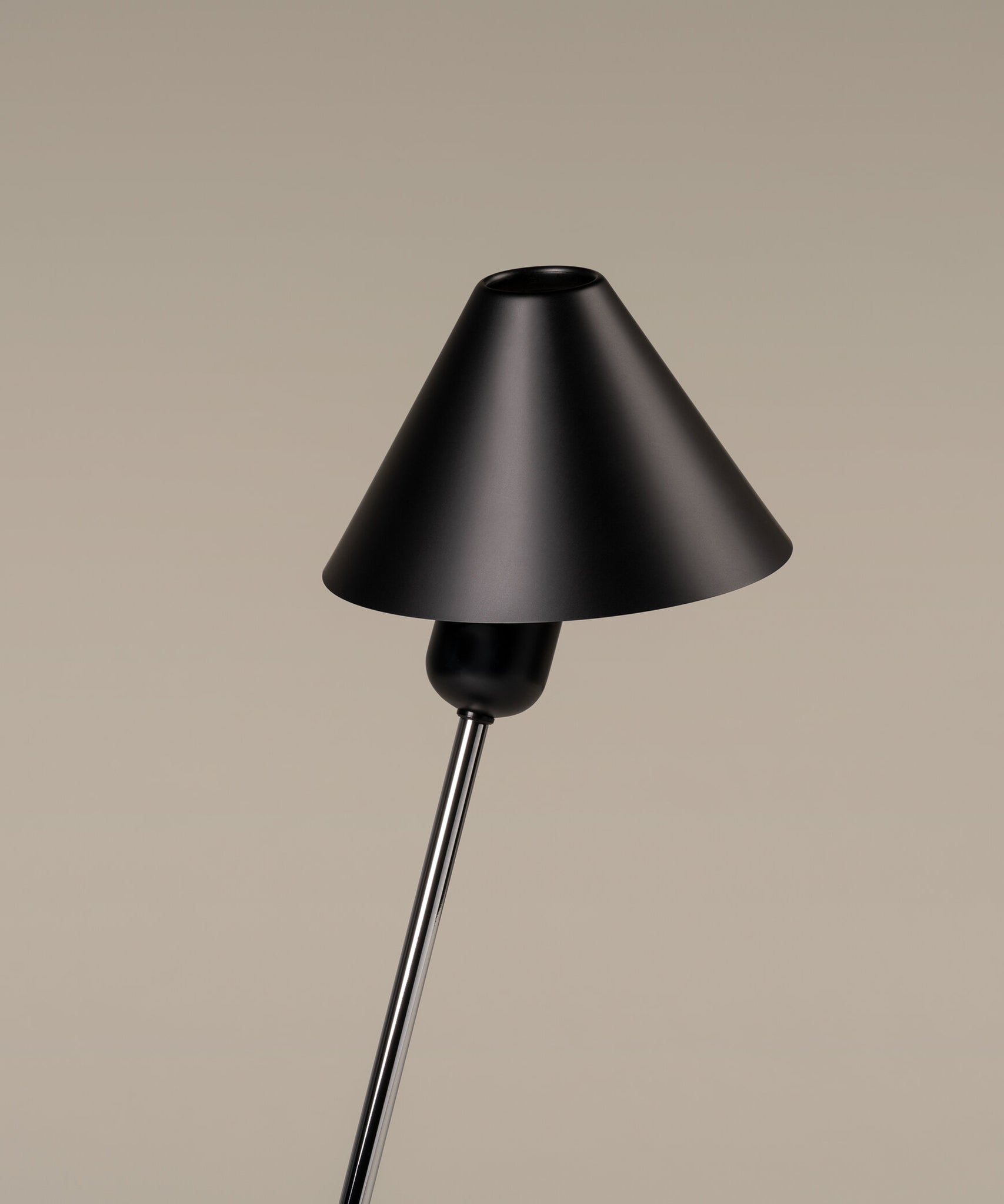 Gira Table Lamp